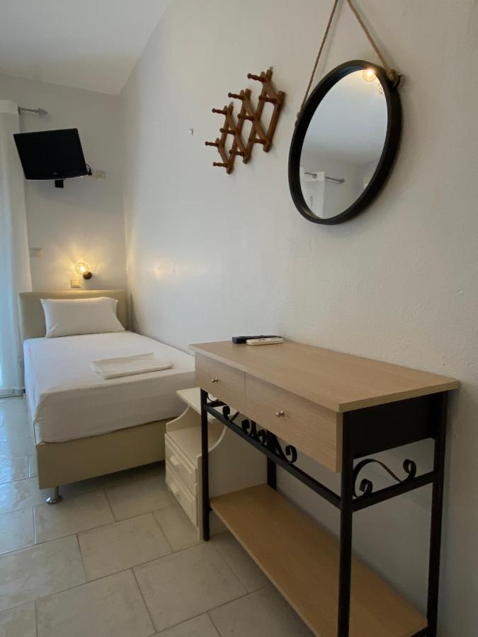 Rooms Chrysoula Nea Vrasna Bagian luar foto